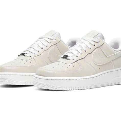 nike air force leuchtende sohle|Diese Nike Air Force 1 leuchten im Dunkeln .